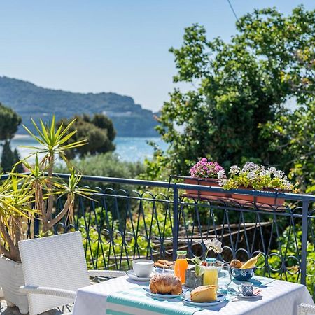 Gli Archi Sul Mare Bed & Breakfast กาเอตา ภายนอก รูปภาพ