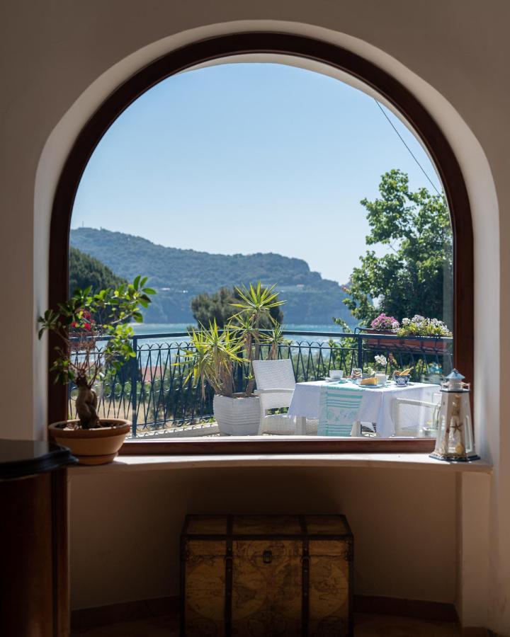 Gli Archi Sul Mare Bed & Breakfast กาเอตา ภายนอก รูปภาพ