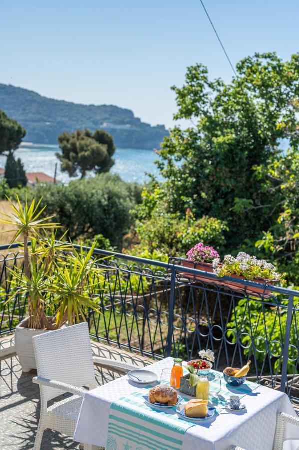 Gli Archi Sul Mare Bed & Breakfast กาเอตา ภายนอก รูปภาพ
