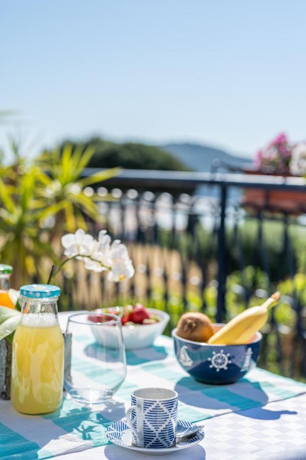 Gli Archi Sul Mare Bed & Breakfast กาเอตา ภายนอก รูปภาพ