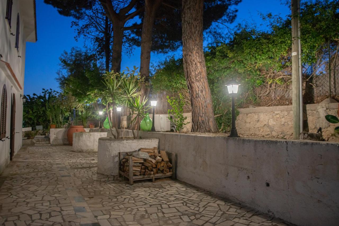 Gli Archi Sul Mare Bed & Breakfast กาเอตา ภายนอก รูปภาพ
