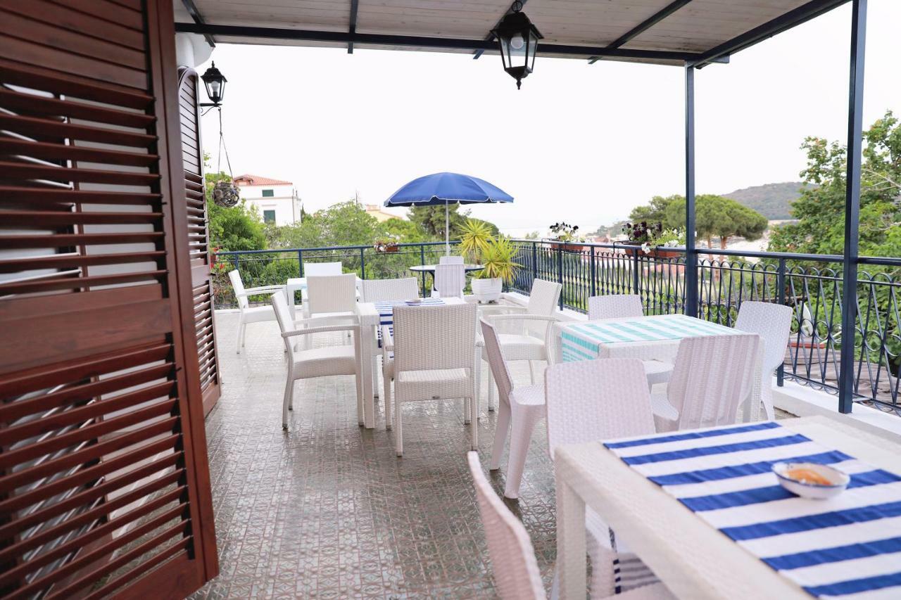 Gli Archi Sul Mare Bed & Breakfast กาเอตา ภายนอก รูปภาพ