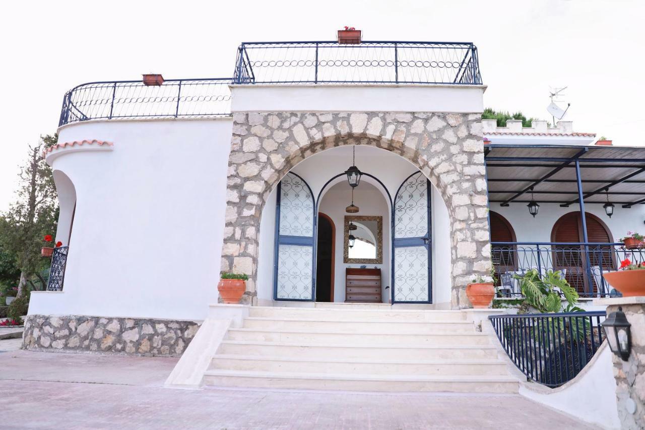 Gli Archi Sul Mare Bed & Breakfast กาเอตา ภายนอก รูปภาพ