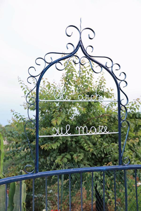 Gli Archi Sul Mare Bed & Breakfast กาเอตา ภายนอก รูปภาพ