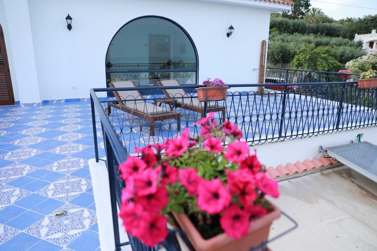 Gli Archi Sul Mare Bed & Breakfast กาเอตา ภายนอก รูปภาพ