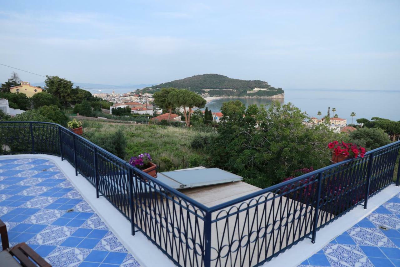 Gli Archi Sul Mare Bed & Breakfast กาเอตา ภายนอก รูปภาพ