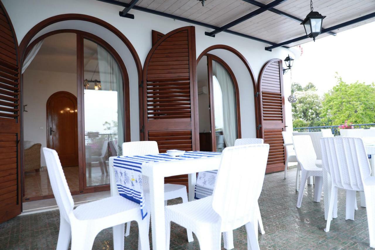 Gli Archi Sul Mare Bed & Breakfast กาเอตา ภายนอก รูปภาพ